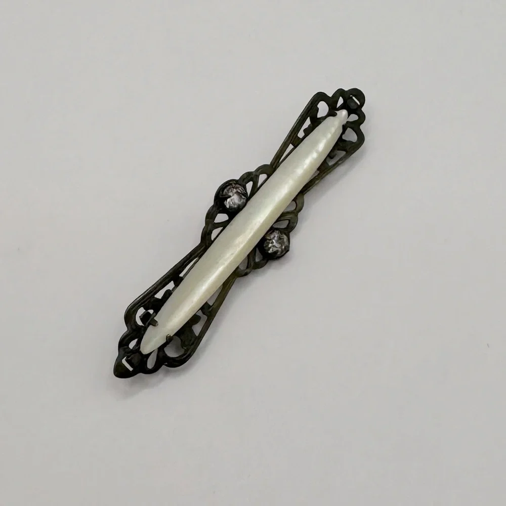 VINTAGE Mother of Pearl & Crystal Bar Brooch